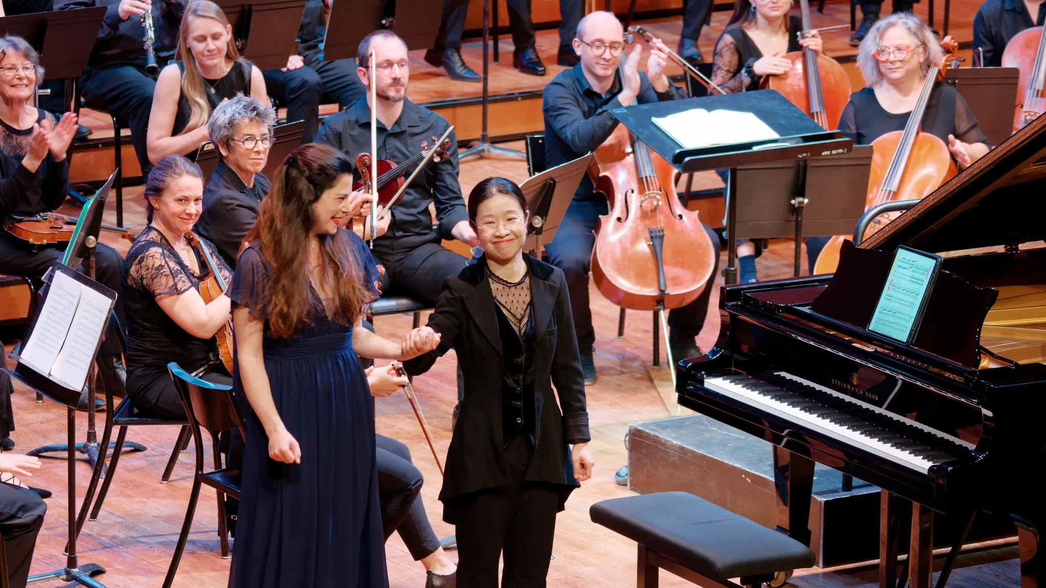 Sucen Liu saluant avec la soliste